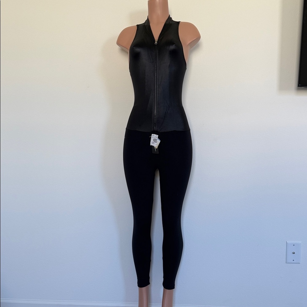 Sleek Black Jumpsuit pink sun size S/M half glassy zipper